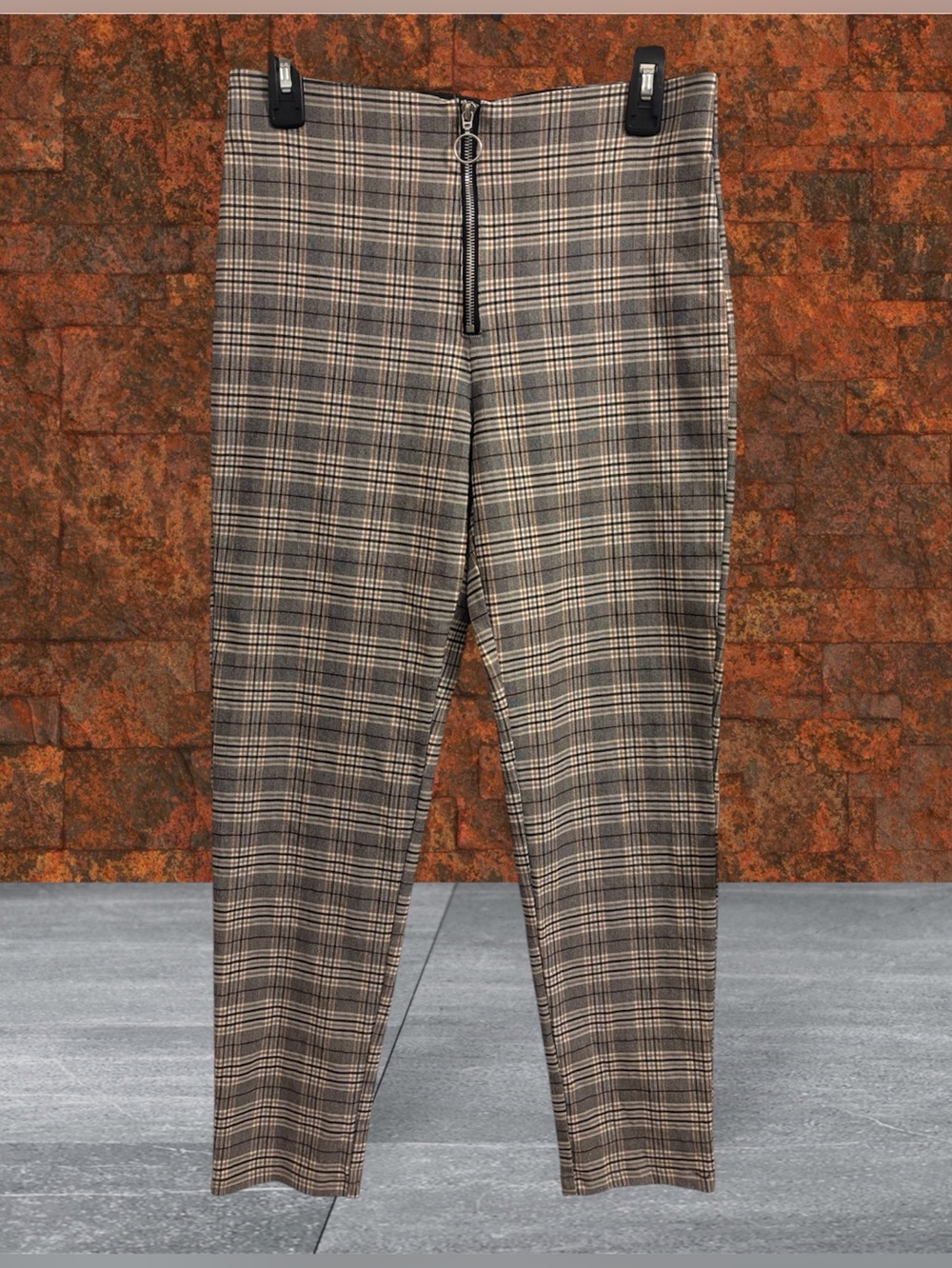 Ladies plaid design pants